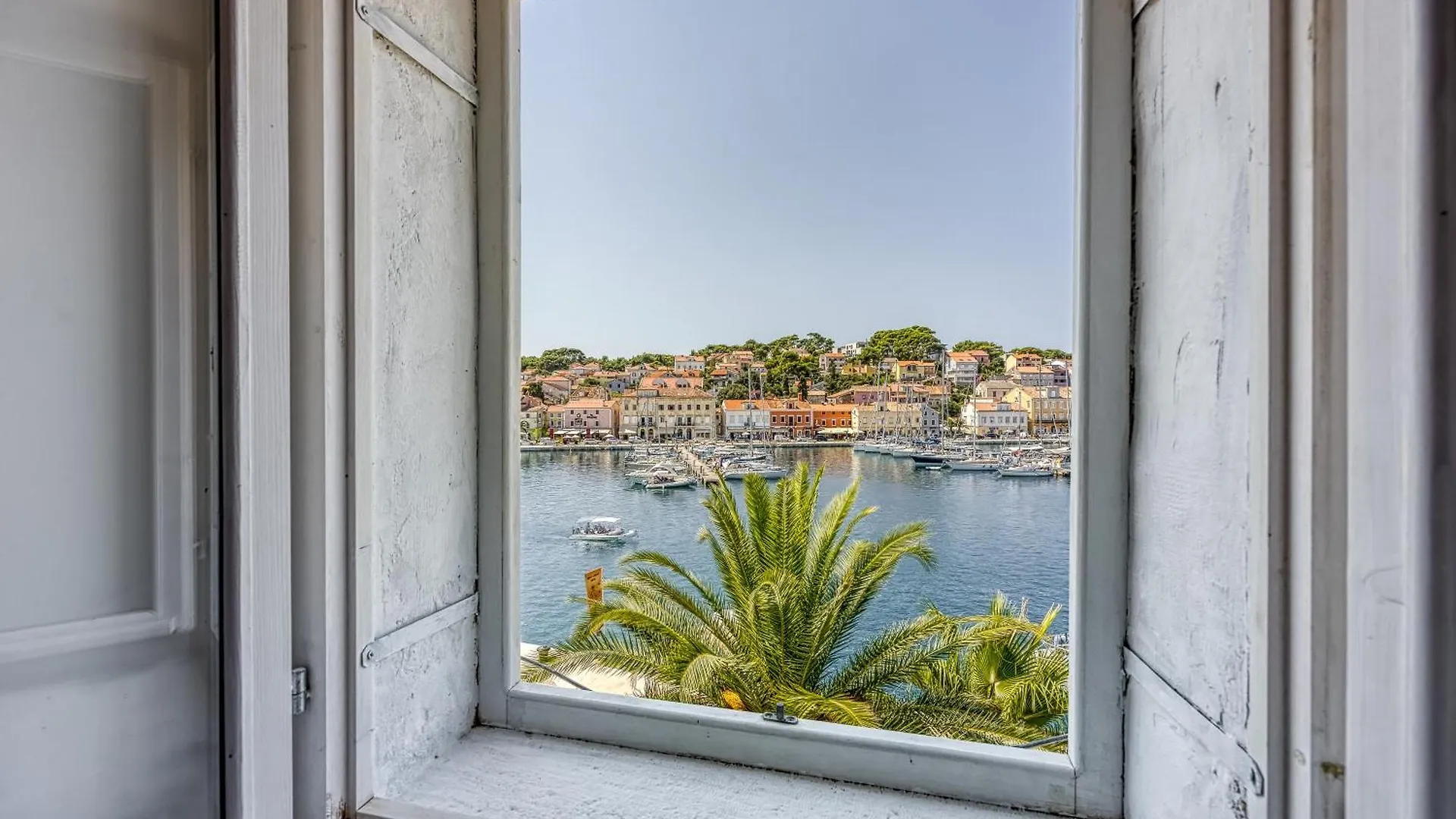 Lasta Losinj Town Studio Apartments - Happy Rentals 말리로시니 0*,  크로아티아