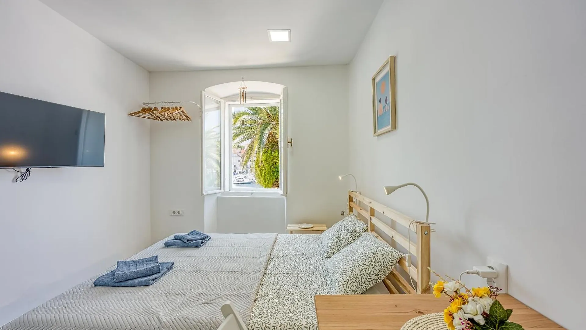 Lasta Losinj Town Studio Apartments - Happy Rentals 말리로시니 0*,  크로아티아